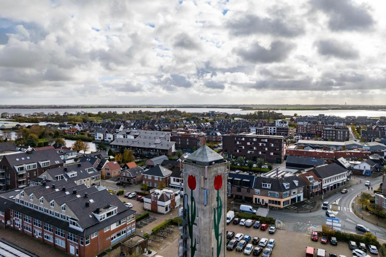 B&B De Tulpentoren Roelofarendsveen Zewnętrze zdjęcie