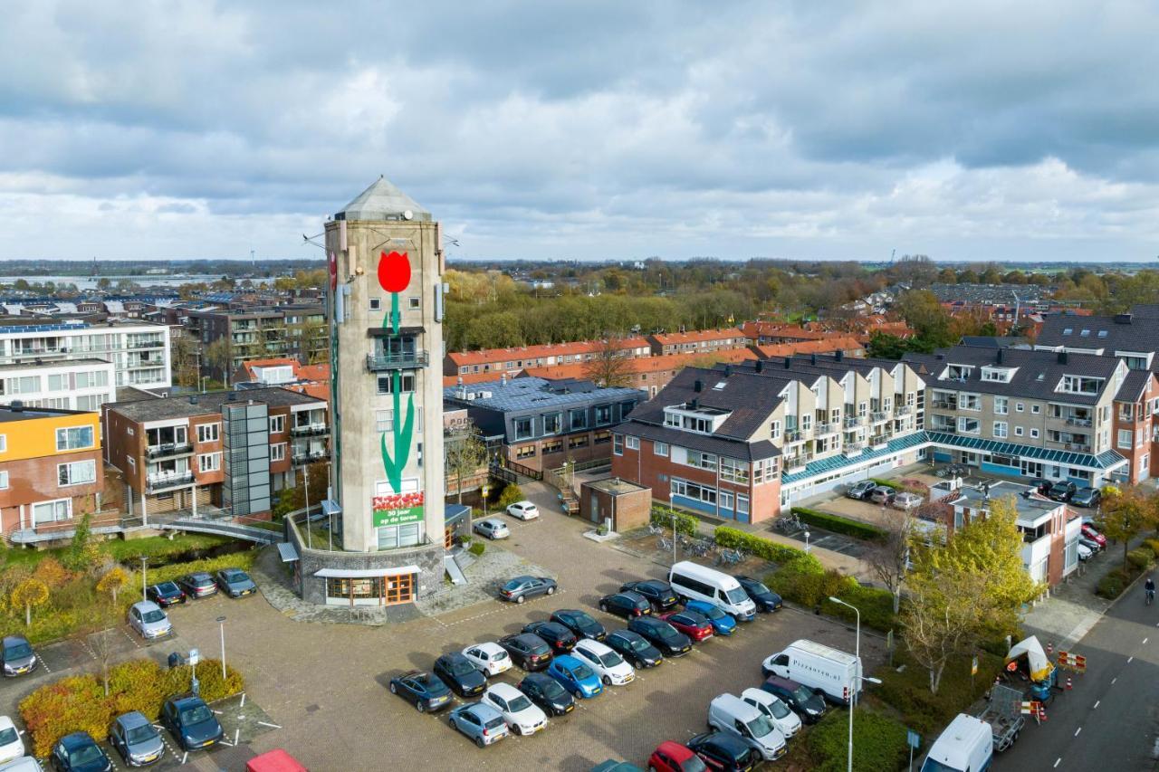 B&B De Tulpentoren Roelofarendsveen Zewnętrze zdjęcie